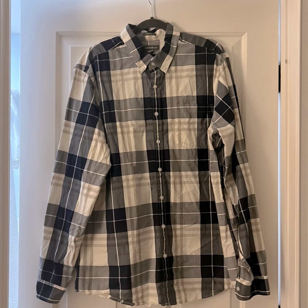 Eddie Bauer casual button down shirt-classic fit